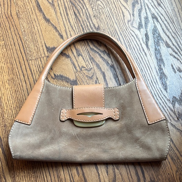 Tod’s leather shoulder/hand bag
